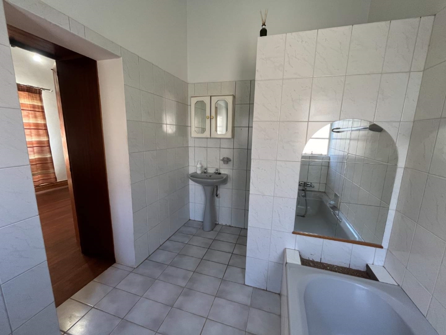 4 Bedroom Property for Sale in Keimoes Northern Cape